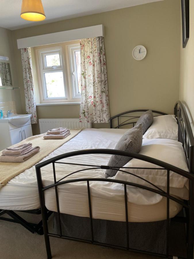 Cotswolds Luxury House In Central Bourton Large Sleeps 2-11. Pet Friendly. Exterior photo